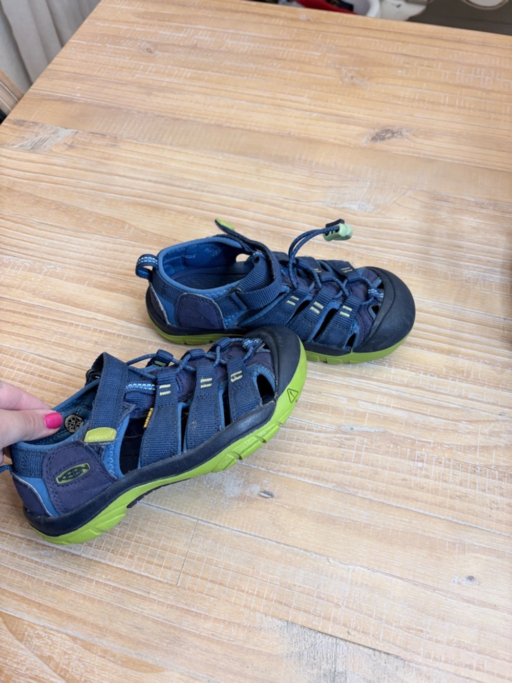 KEEN Kids Navy and Lime Green Closed-Toe Sandals